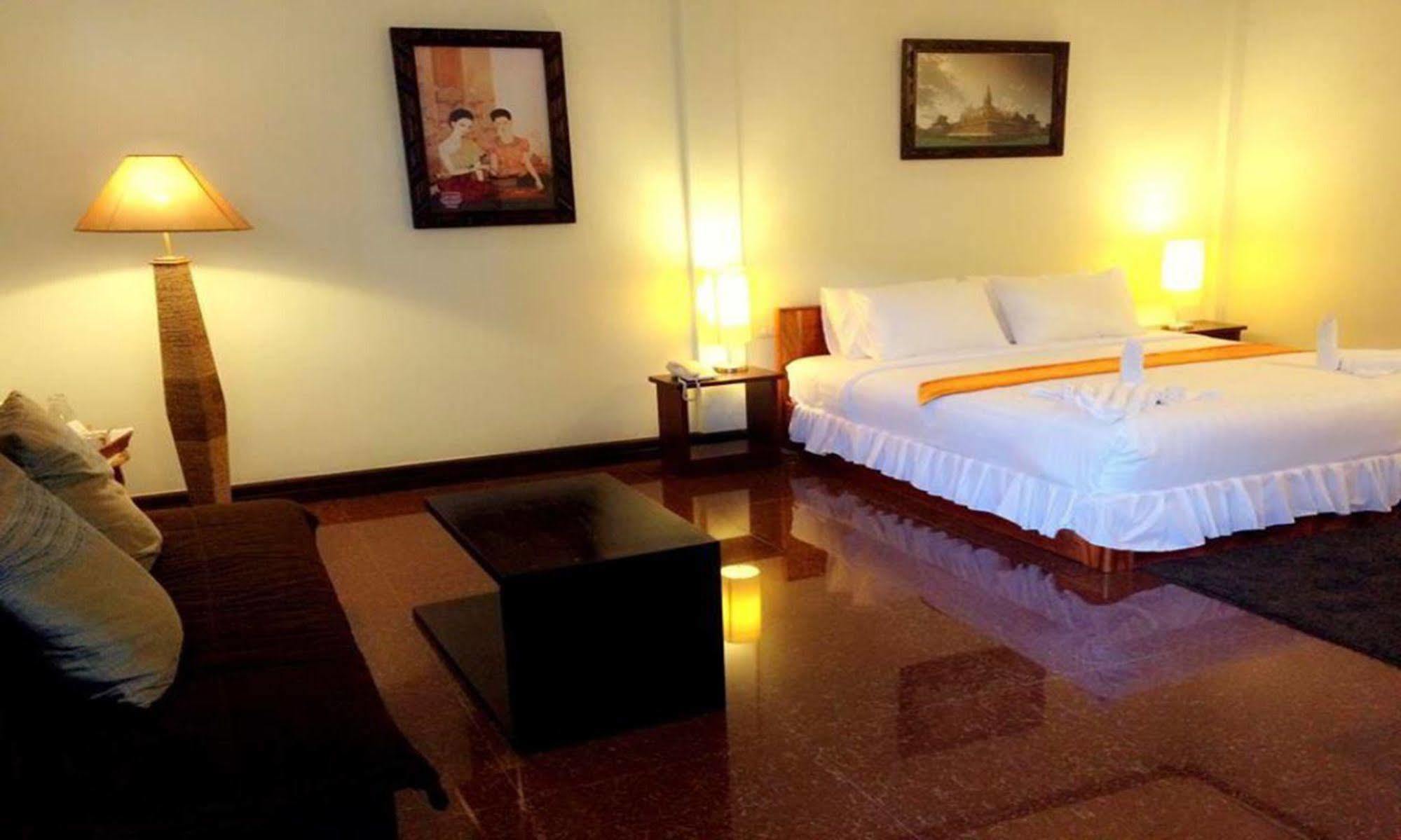 Luang Prabang Inn Buitenkant foto