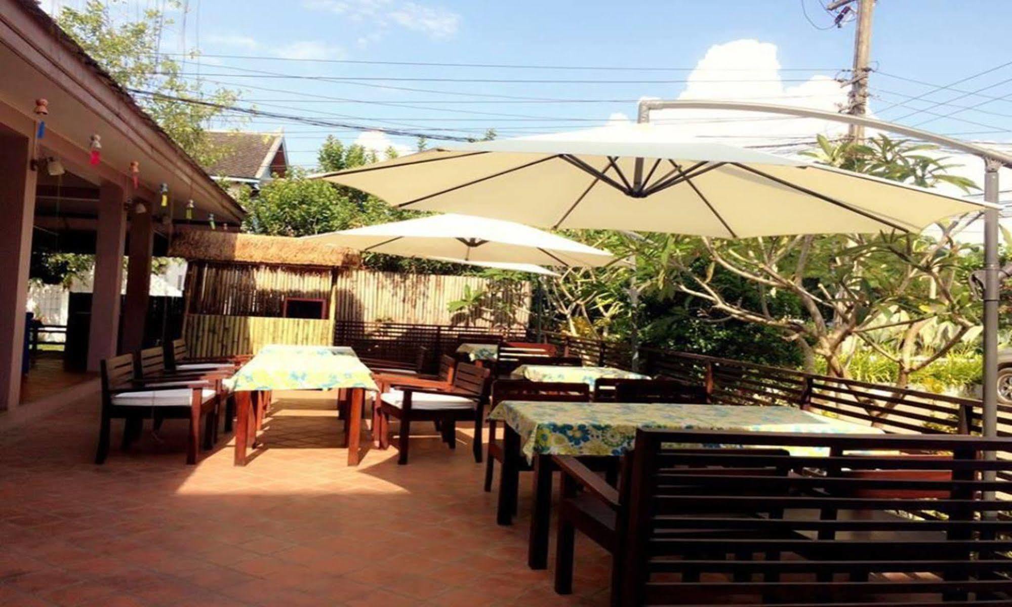 Luang Prabang Inn Buitenkant foto